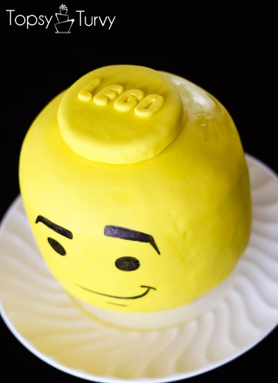 lego-head-cake-tutorial-finished-face