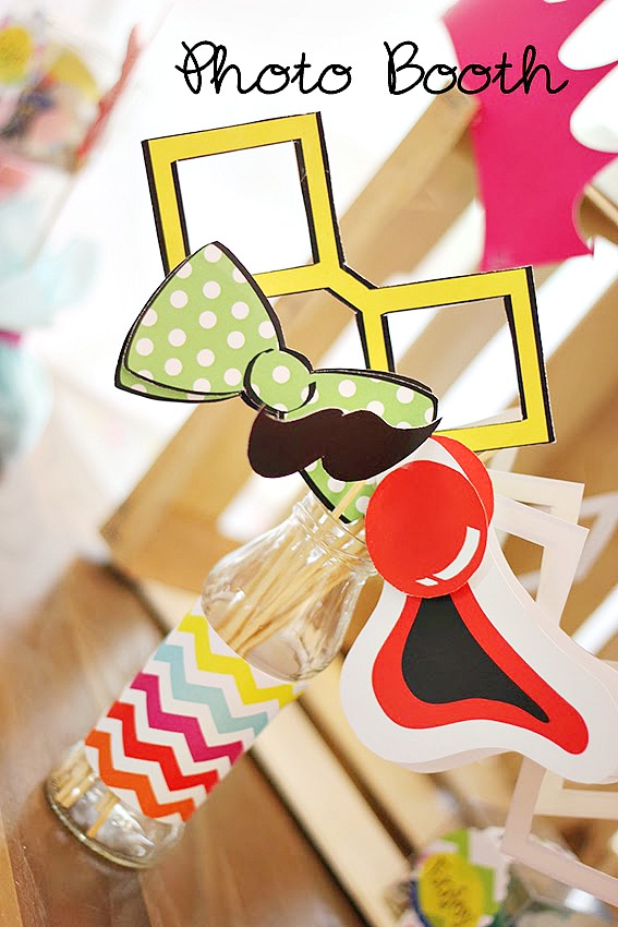 Free Printable Clown Photo Props - and many other circus party ideas!