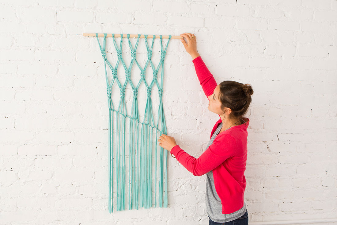 DIY Macrame Wall Hanging and other amazing macrame projects!
