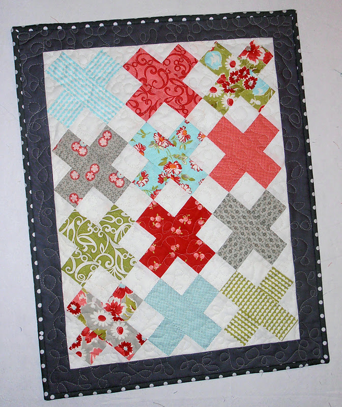 Many FREE mini quilt tutorials and patterns!